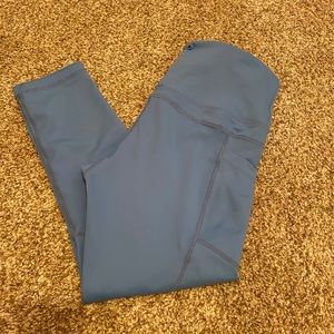 Zyia cropped light n tight leggings